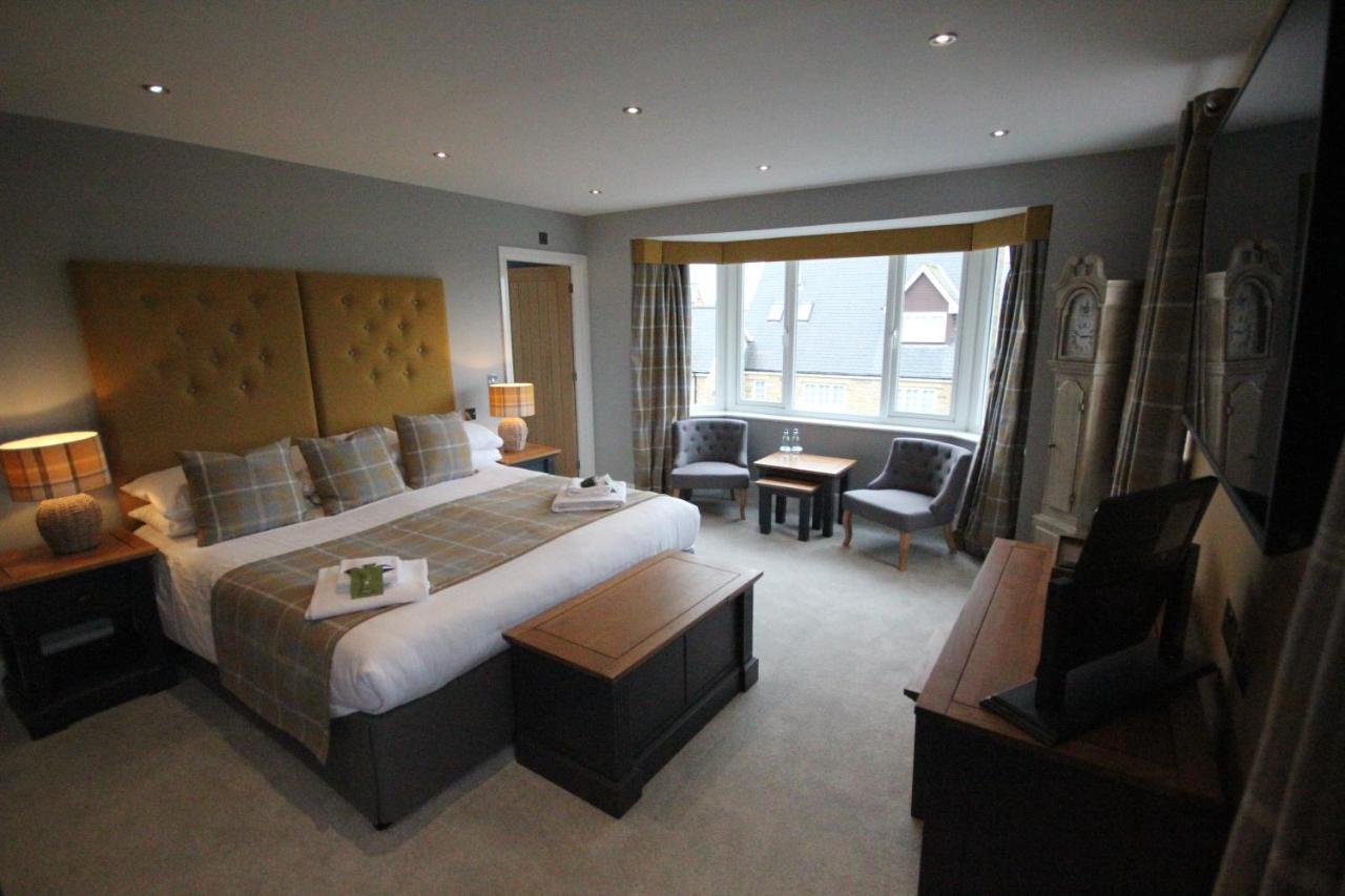 Hotel The Sunningdale Bamburgh Exterior foto